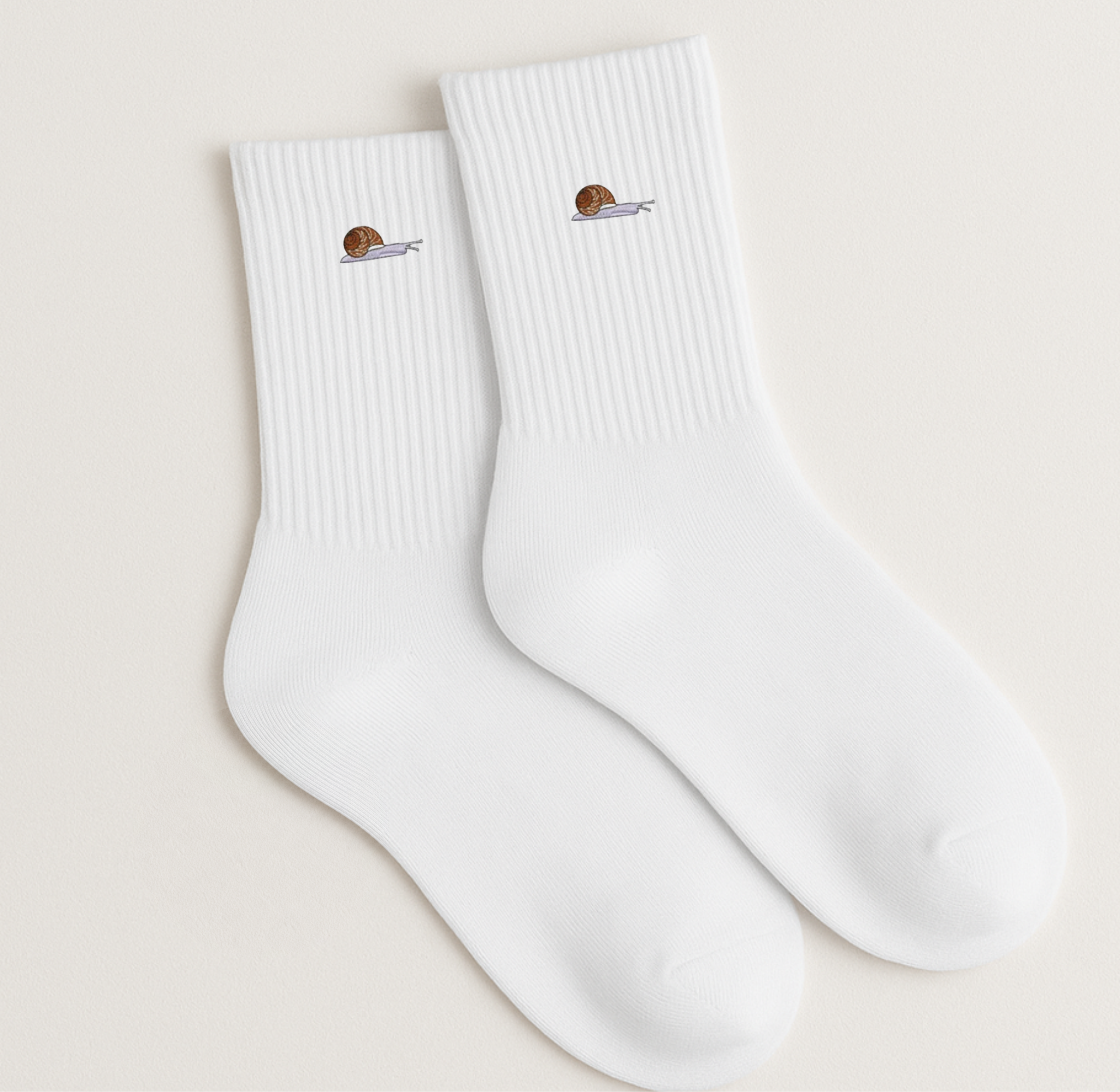 Snail embroidered socks
